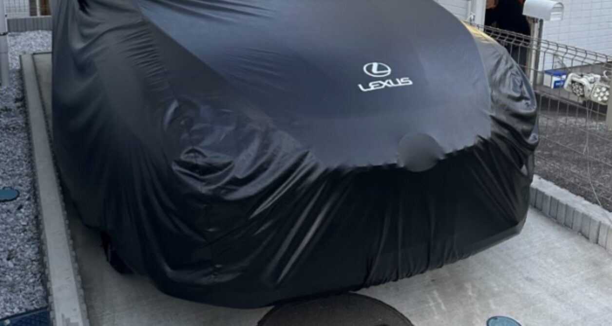 CARCLUBのASTA ラグジュアフィット屋外専用プレミアムボディカバーを 